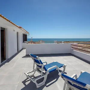 https://sea-view-1-minute-to-oldtown-and-beach.hotelaalgarve.com